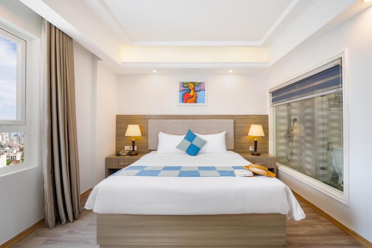 Royal Beach Hotel Дананг Экстерьер фото